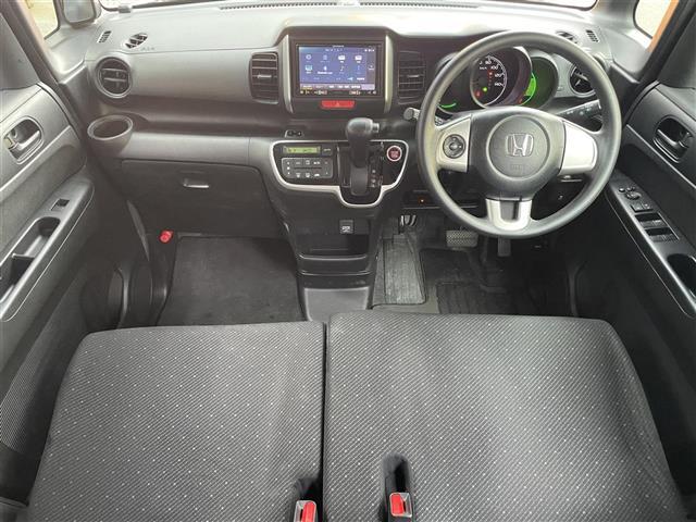 【インパネ全体】全方位で視界が広く、高い目線で運転もしやすいです！