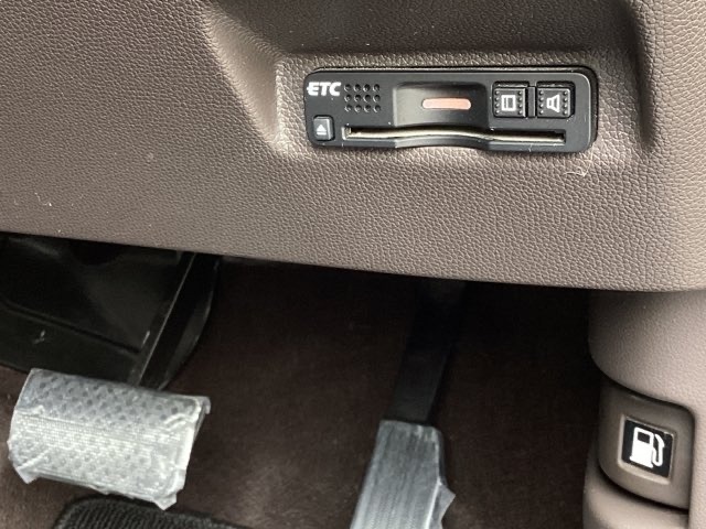 ETC付いてます。ETCが使用可能な道路通行料はキャッシュレスでスマートに走行できます。再セットアップして納車致します。