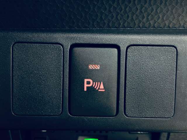 「障害物センサー」　車にぶつかりそうなものがあると知らせてくれます！