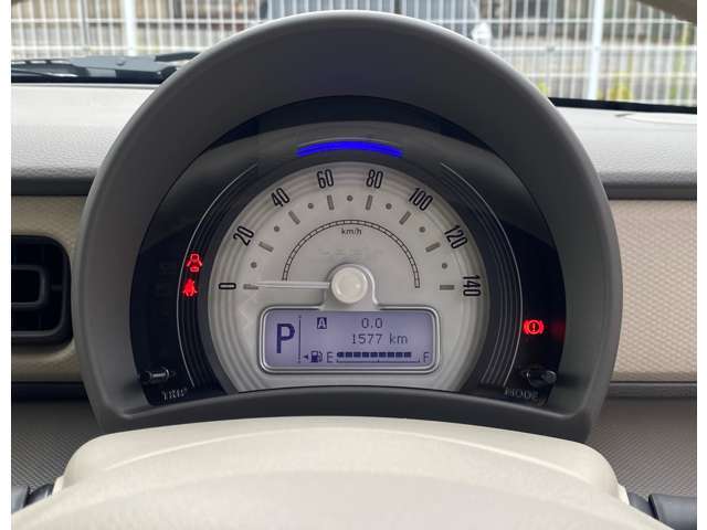 画像で判断出来ないのが中古車です！　実際にご来店頂いてお車を見ながら、『価値ある中古車』を一緒に探してみませんか！アナタの大切な愛車探しをU’sSTATION八尾一同、お手伝いさせて頂きます！　（^^♪