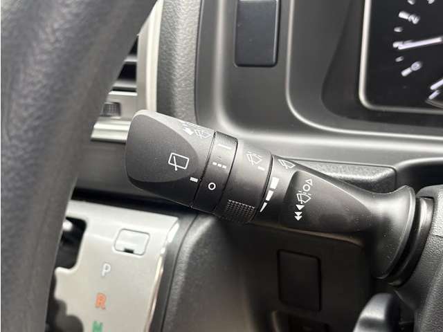 シンプルな操作で的確なシフトチェンジを可能にするゲート式シフトレバーを採用。☆詳しくは無料通話0078-6003-827541　相模原ICすぐ