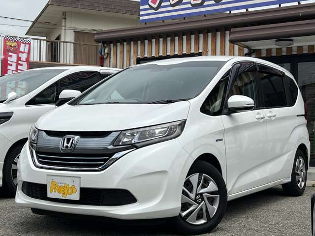当店は兵庫県にある『ハイブリッドコンパクトカー専門店』です！県外のお客様も大歓迎です♪全国に納車可能ですので、お気軽にお問合せください！！