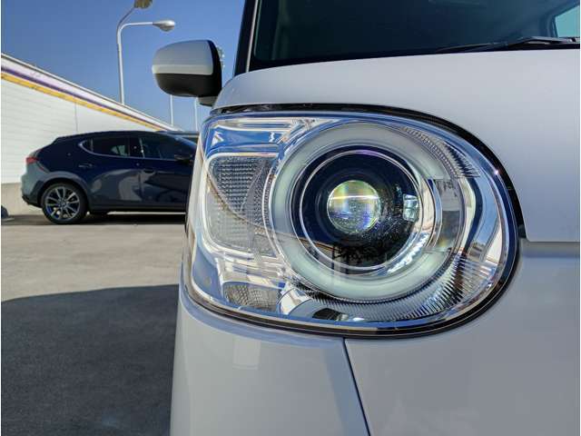 LEDライトで夜道は明るく安心です！