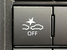 【スマートアシスト】走行中に前方の車両等を認識し、衝突しそうな時は警報とブレーキで衝突回避と被害軽減をアシスト。より安全にドライブをお楽しみいただけます。