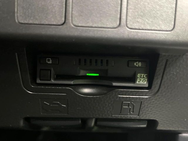 【ETC】高速道路の料金所をストレスなく通過！話題のスポットやサービスエリアに多い「スマートIC」利用時は必須のアイテムです。当店でセットアップを実施、ご納車当日からすぐにご利用いただけます！