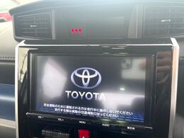 【純正ナビ】人気の純正ナビを装備。オーディオ機能も充実しており、Bluetooth接続すればお持ちのスマホやMP3プレイヤーの音楽を再生可能！毎日の運転がさらに楽しくなります！！