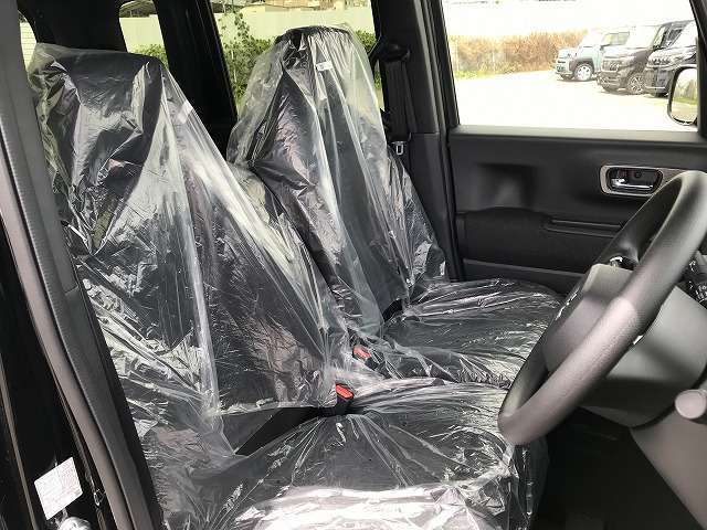 ホイールやタイヤなどのお手入れのご相談も可能です！ご購入頂いたお車を綺麗にお乗り頂けるようにサポートいたします！