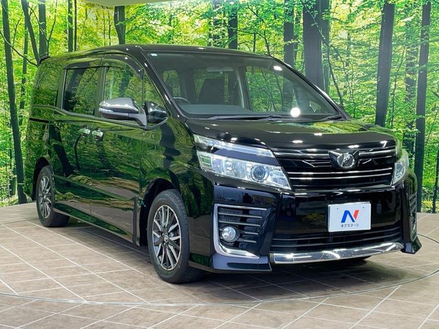 高透明度のガラス皮膜で撥水はもちろん、上質なツヤ・光沢を実現。紫外線や酸性雨から大切な愛車を保護し、色あせ・劣化を防止。「弾スプラッシュコート」、「弾プリミッサコート」からお選びいただけます。