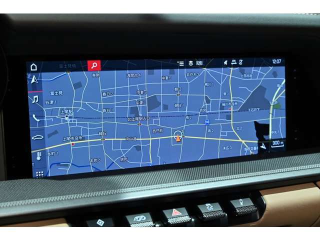 純正ナビゲーション装備♪機能充実・操作も簡単でとっても便利です♪