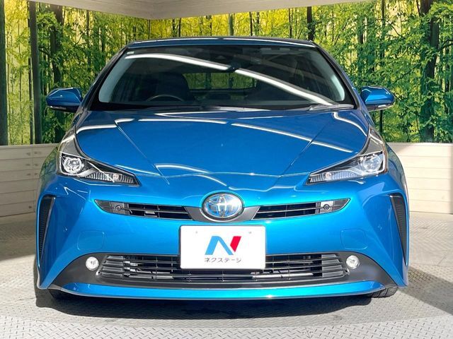 弊社では、全車『修復歴なし』のお車のみ取り扱っております。専任バイヤーによる厳選した仕入れの後、入庫後の車両チェックを行い、ネクステージが認定した高品質な中古車をご提供しております。