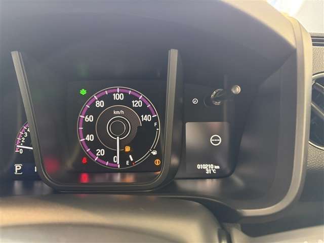 【メーター部】走行距離は10,210kmです。