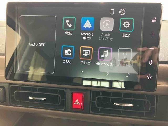 ダイハツのお店では、ダイハツを知り尽くしたプロフェッショナルが、専用の診断機器を使って各システムを点検。