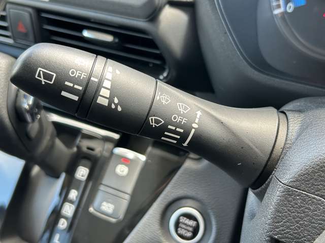 快適なドライブを楽しむための機能が装備されています！運転席から触れるので、使いやすいです！除菌プランいれていただくと、さらに清潔で安心していただけます！