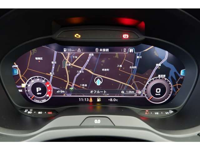 メーターパネル内の液晶ディスプレイに地図表示などの機能を統合することで運転時の操作性を飛躍的に高めてくれる「アウディバーチャルコックピット」を装備しております。Audiの先進性を象徴する技術です。