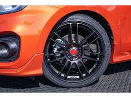 SWK ECU/SWK マフラー/ヘリカルLSD/車高調/WORK ホイール/トラストカーボンウィング/スポーツクラッチ/純正OPエアロ/シフト/グリルフォグカーボン/アイライン/を装着のマニュアル車両です★2万キロ台後期です！！