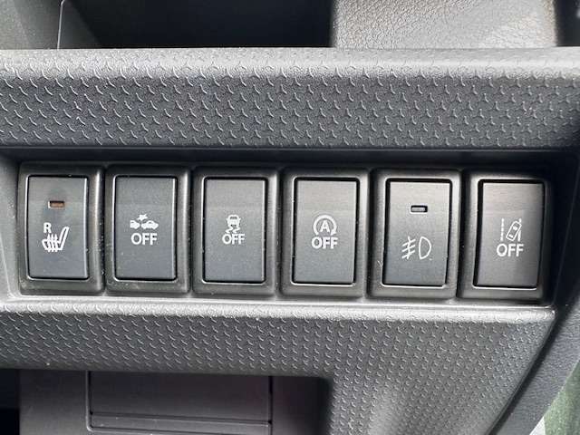 車検整備もお任せ！当店は無駄な部品交換を致しません。使える部品・交換すべき部品をお客様立会いの下わかりやすくご説明させて頂きます！ご納得頂いた上で、交換についてお客様自身で決めて頂き整備を実施します。