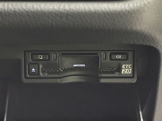【ETC】高速道路の料金所をストレスなく通過！話題のスポットやサービスエリアに多い「スマートIC」利用時は必須のアイテムです。当店でセットアップを実施、ご納車当日からすぐにご利用いただけます！