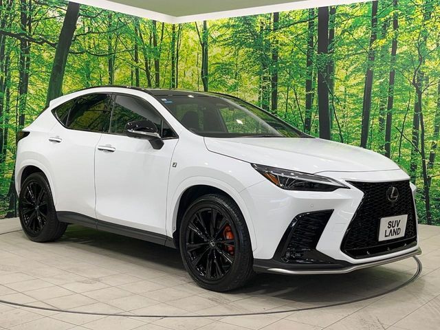 大好評のボディコーティング「弾スプラッシュコート」もご納車までに施工可能。通常のガラスコートと異なる、耐久年数6年の無機質ガラスコーティングが、ボディをキレイな状態に保ってくれます。