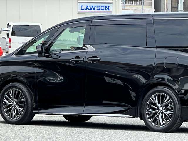 漆黒メッキウインドウフレームモール！スモークメッキサイドモール！
