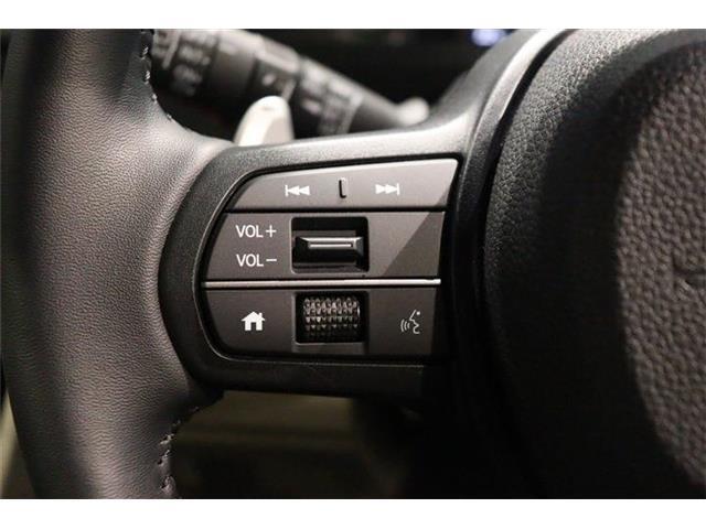 運転しながら操作が出来る画期的装備！これ便利です