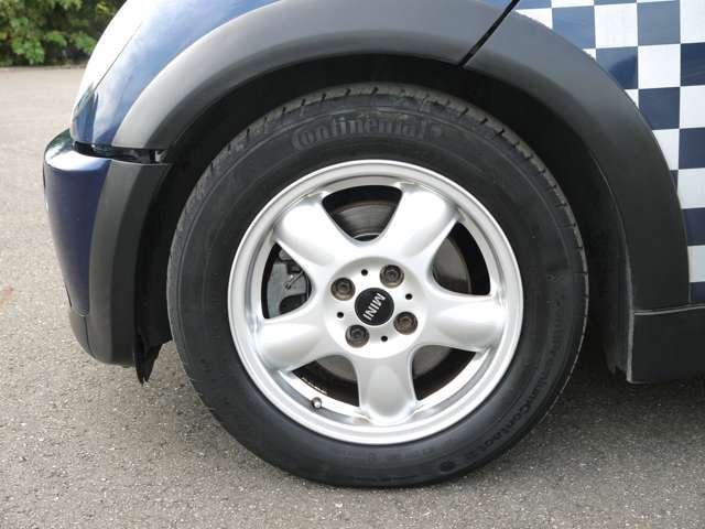 でもご予約頂けないと昼間でもお車をご覧になれない可能性があります。こちらの準備が整うなら一時間前までご予約可能、まずは09088151870へお電話してみてくださいね(^_-)-☆