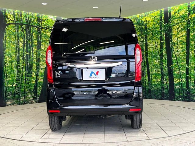 安心の最長10年・走行無制限保証（有償）をご用意。保証内容も充実はもちろん、無料点検＆オイル交換や、年中無休の全国・24時間ロードサービスも付帯されておりますのでご安心下さい。