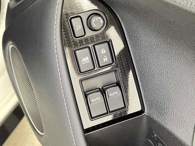 【運転席操作部】快適なドライブを楽しむための機能が装備されています！運転席から触れるので、使いやすいです！除菌プランいれていただくと、さらに清潔で安心していただけます！