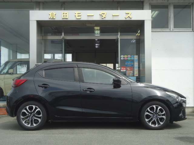 右側面からです。♪自動車保険も取り扱っております。ご相談下さい。♪