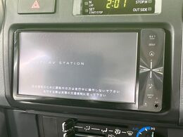 【ナビゲーション】目的地までしっかり案内してくれる使いやすいナビ。Bluetooth接続すればお持ちのスマホやMP3プレイヤーの音楽を再生可能！毎日の運転がさらに楽しくなります！！