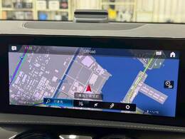 【純正メモリナビ】装備でフルセグTV視聴やBluetooth等充実装備。