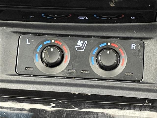 【運転席操作部】快適なドライブを楽しむための機能が装備されています！運転席から触れるので、使いやすいです！除菌プランいれていただくと、さらに清潔で安心していただけます！