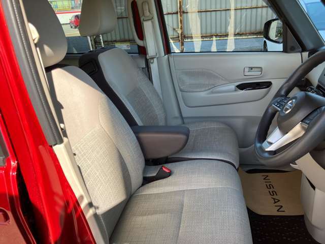 視界が広く女性でも運転しやすくなっています◎