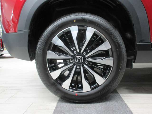 オートベル東バイパス店・オートベル浜線バイパス嘉島店・オートベルサンロードシティ人吉店の熊本県下3店舗に総在庫常時800台以上を展示しております。