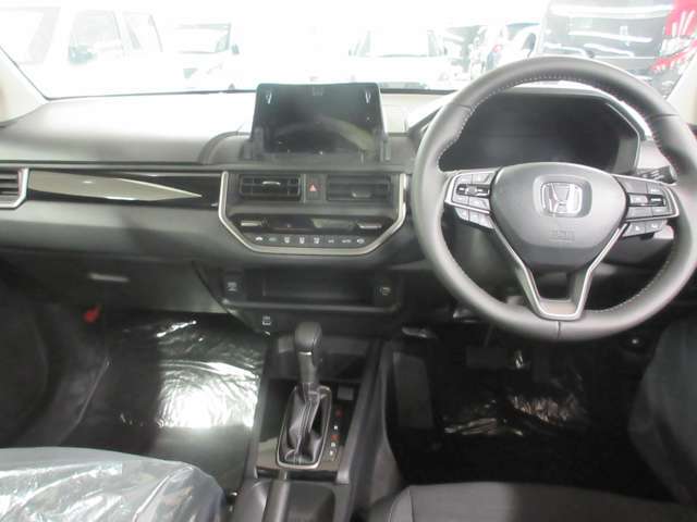 在庫車は店舗を移動している場合がございますので、御来店前に在庫の確認をして頂きます事をお勧めいたしております。