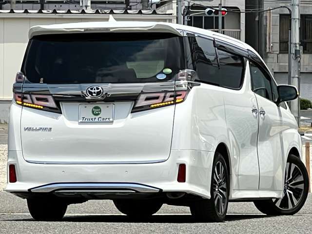 アルファード兄弟車！トヨタ社フラッグシップミニバン！