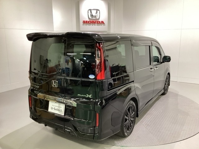 Honda認定中古車 U-Selectは3つの安心をお約束します。　1　Hondaのプロが整備した安心。 2　第三者機関がチェックした安心。　3　購入後もHondaが保証する安心。