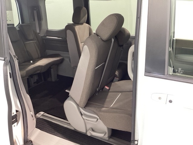 リアシート☆シートアレンジいろいろ♪工夫次第でお好みの空間を作ることができますよ！