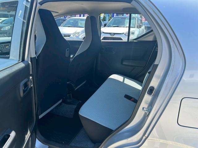 遠方のお客様でも店頭納車の場合は車両を陸運局に持ちこまずに名義変更可能ですので余計な諸費用も頂いておりません。遠方陸送納車も格安です☆