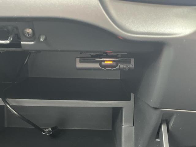 お車に合わせて無料保証以外にも、保証範囲、期間、距離を拡充させた有料保証もご用意しております！中古車の購入が初めてで不安・・・というお客様もご安心ください！