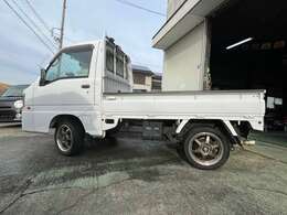 ユーザー買取車！！5速MT！！4WD！！走行39600km！！社外14AW！！社外マフラー！！お探しの方お見逃しなく！！