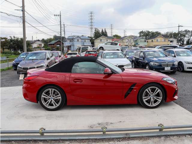 当社にてご購入いただきましたお車には万一に備えた保証もご用意しております。