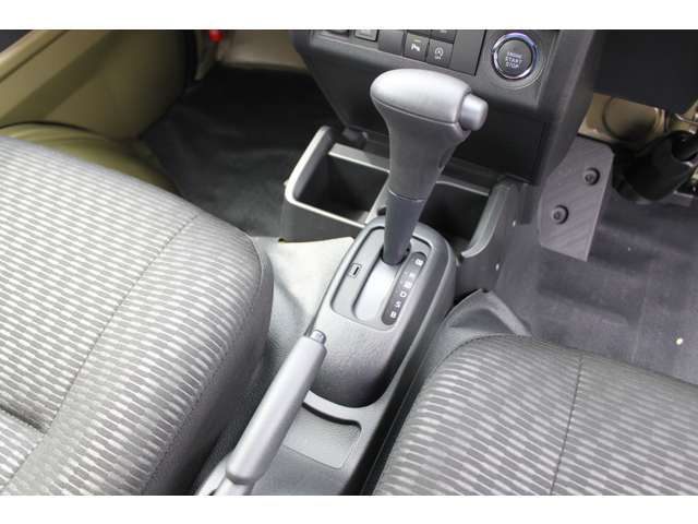 ■納車の際はしっかりとした点検整備を行ってますので遠方の方も安心です。充実の長期保証にも加入できます。
