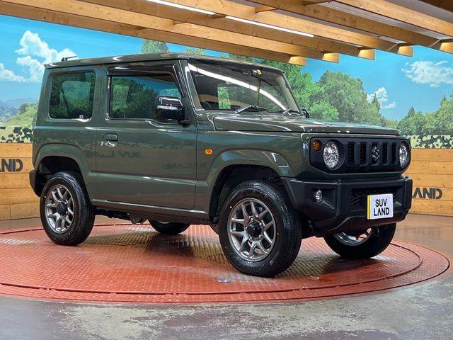 大好評のボディコーティング「弾スプラッシュコート」もご納車までに施工可能。通常のガラスコートと異なる、耐久年数6年の無機質ガラスコーティングが、ボディをキレイな状態に保ってくれます。
