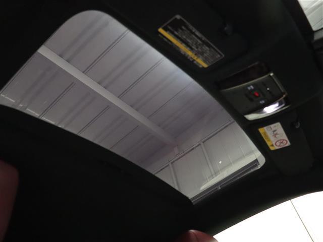 安心してカーライフを始めていただくことが出来るよう、納車前にディーラー整備工場もしくは熟練メカニックが在籍する輸入車専門の整備工場にて点検を行い、必要な整備を実施いたします。