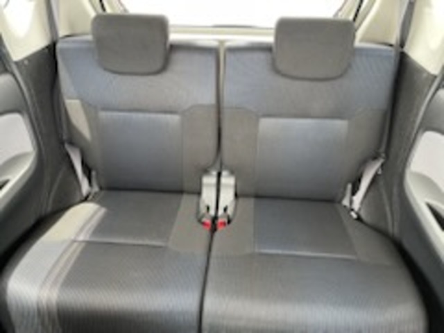 しっかり綺麗にしていますので、是非、お確かめください。納車時にはもう一度キレイにいたしますよ！