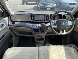【インパネ全体】全方位で視界が広く、高い目線で運転もしやすいです！