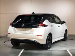 お支払総額は「石川県内登録・車庫証明当社申請・店頭納車・下取り車、希望ナンバーなし」の試算でございます。詳しくは当店スタッフまで。