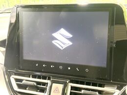 【大画面ナビ】人気の大型9インチナビを装備。存在感のある大画面はインパクト大！ナビ利用時のマップ表示は見やすく、テレビやDVDは臨場感がアップ！いつものドライブがグッと楽しくなります♪