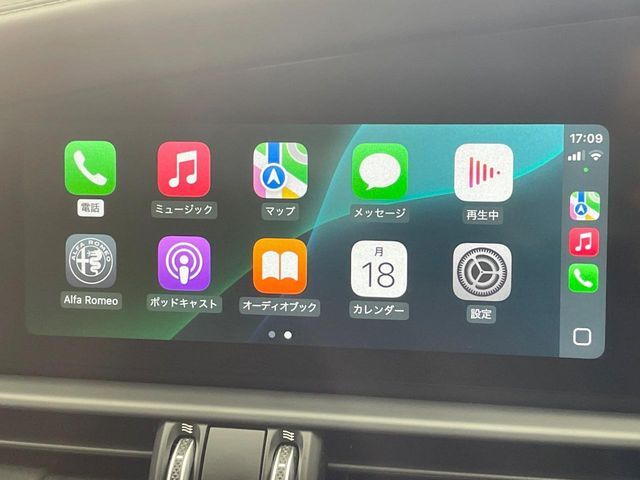 ●Apple　Car　Play：スマホとの有線接続で、ナビ・オーディオ再生などスマホのアプリ機能が画面でも使える便利機能です！