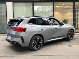 地域最大級の展示台数！お気に入りのお車があれば、ぜひステアリングを手にしてください。稀少モデルも鋭意取り揃え、幅広いニーズにお応え致します。スタッフ一同皆様のご来店を心よりお待ち申し上げます。